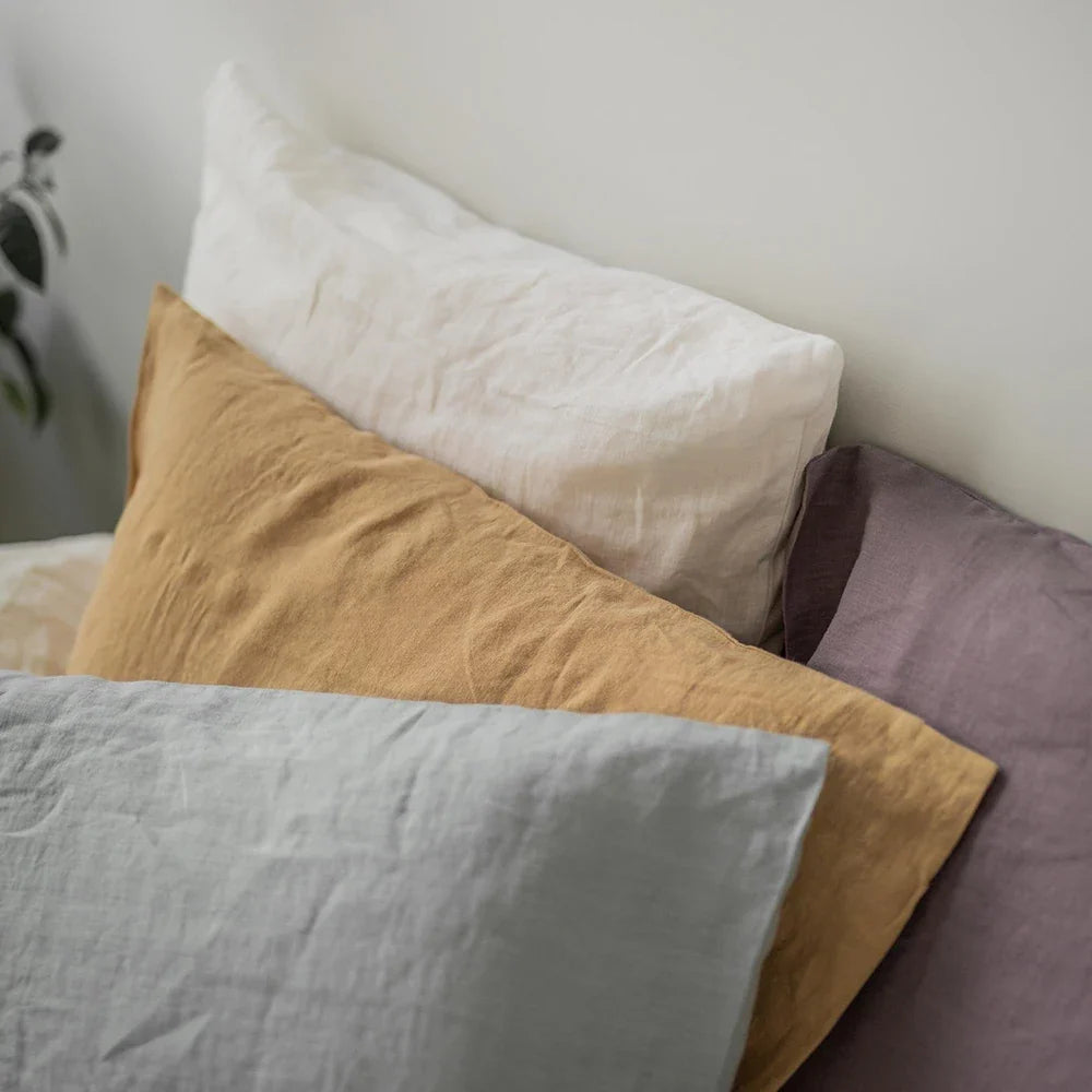 Linen pillowcase envelope back